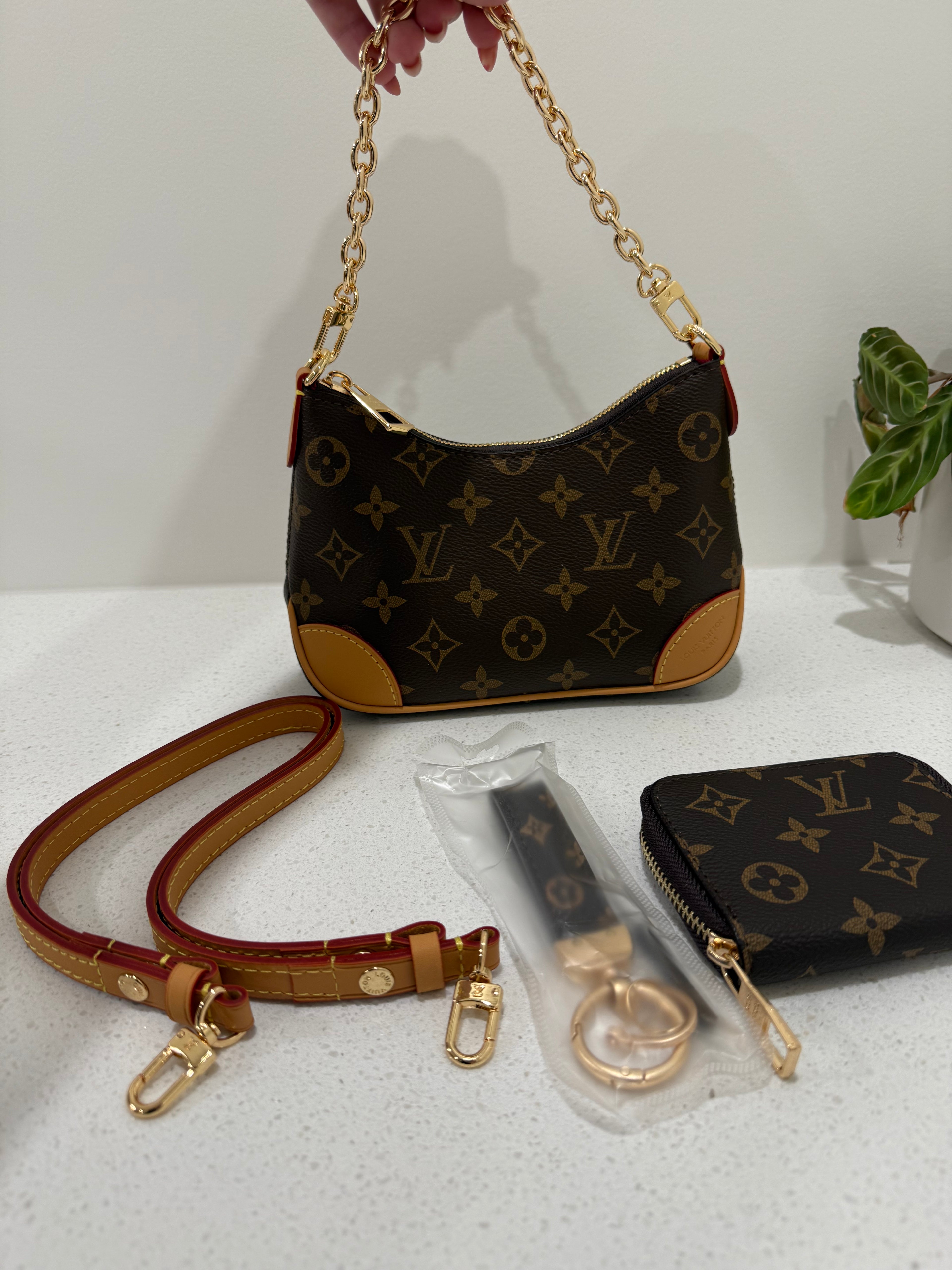 3 piece lv set (shoulder bag,wallet & keychain)