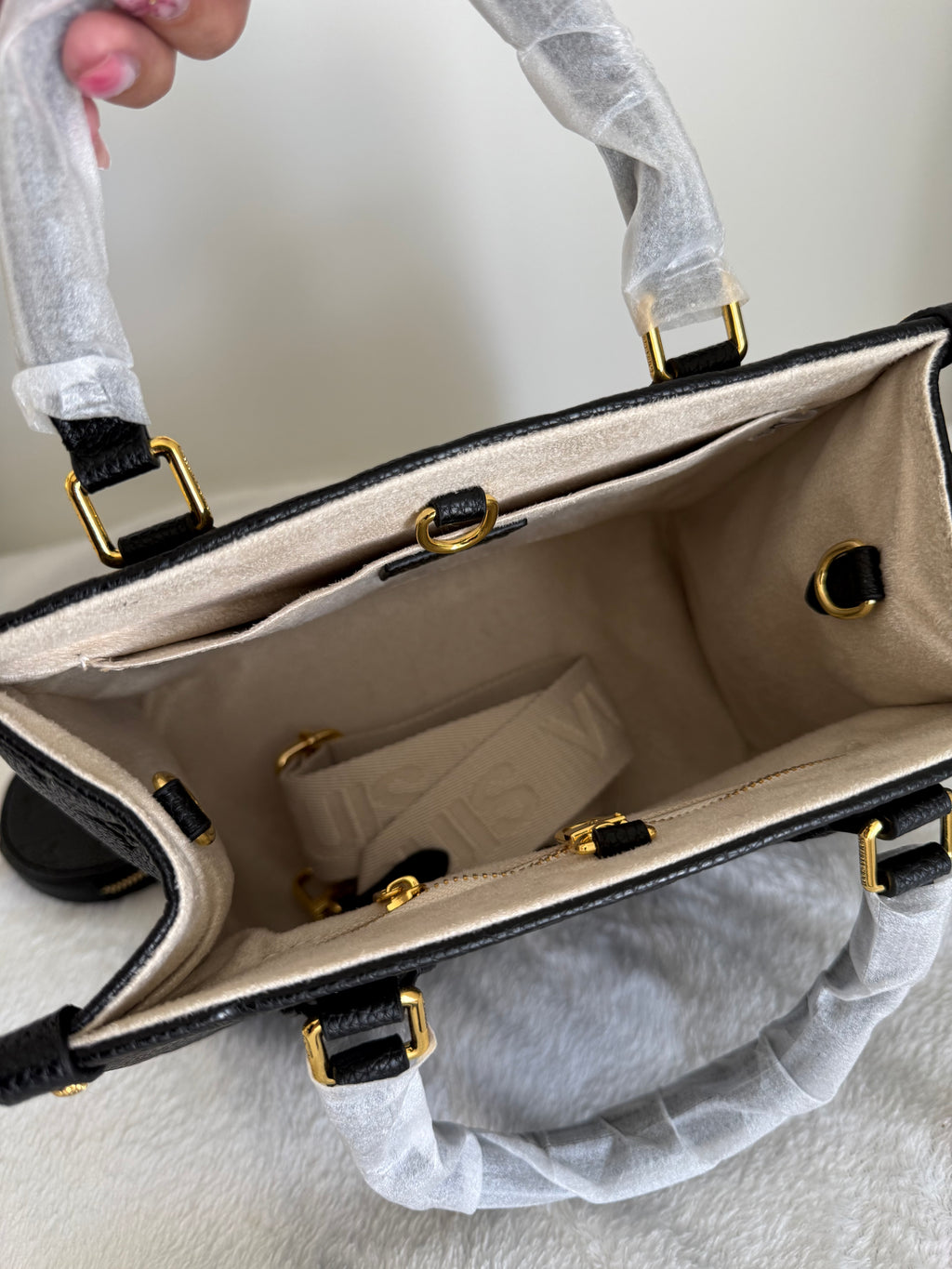 Black Lv bag