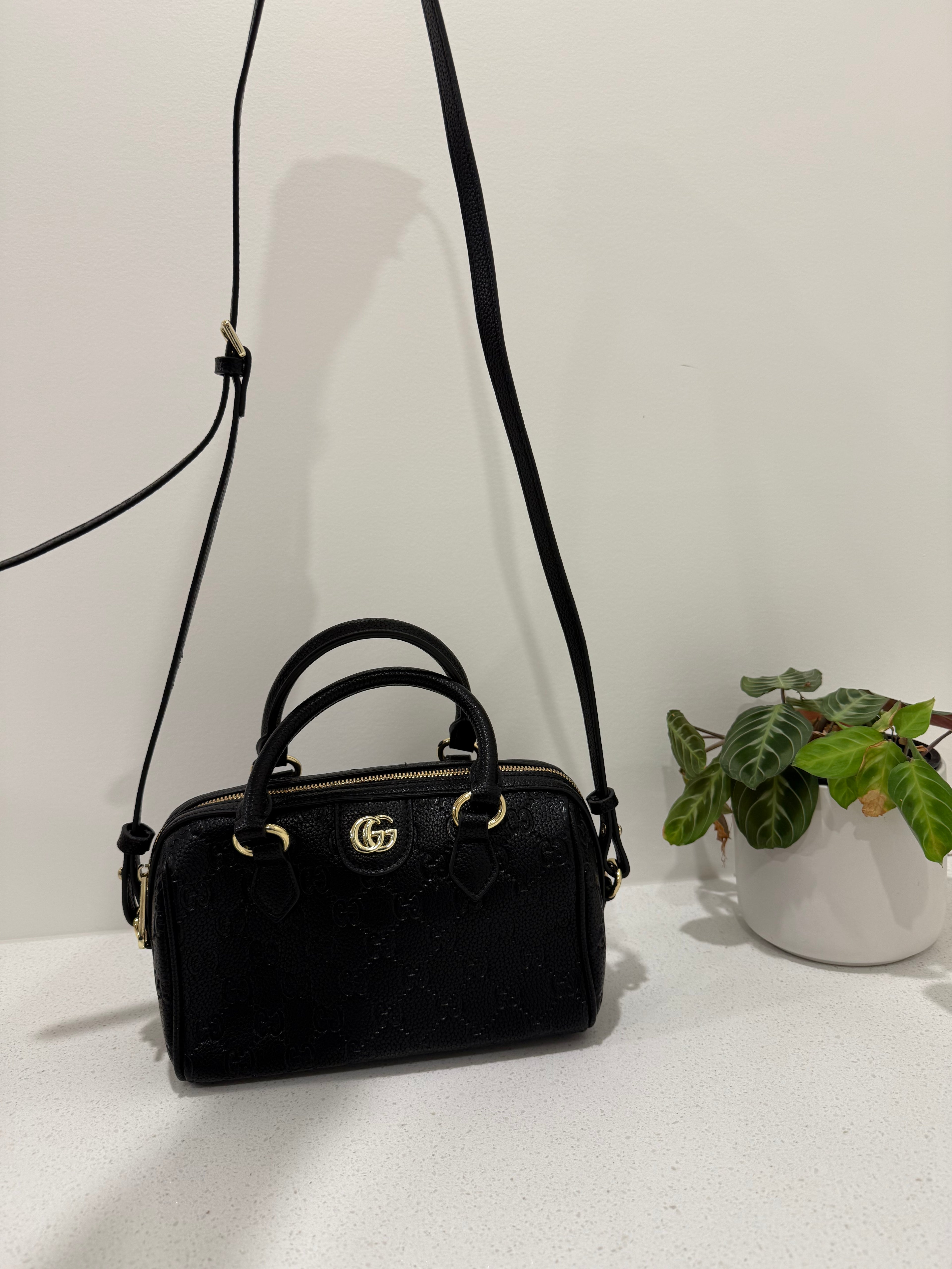 Black g bag