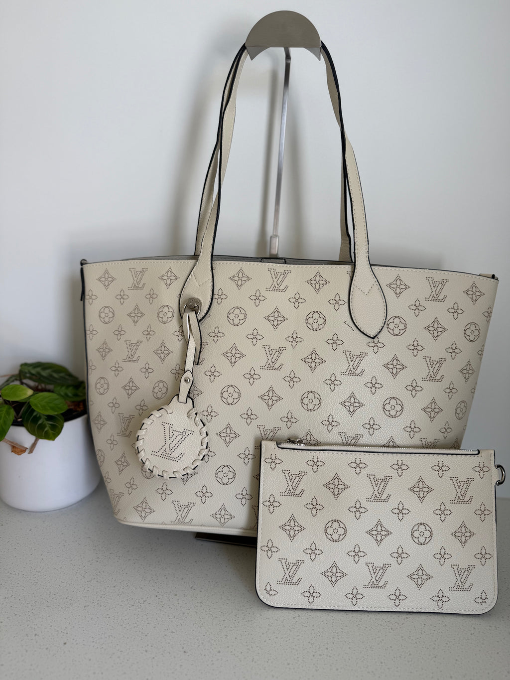 Lv tote bag