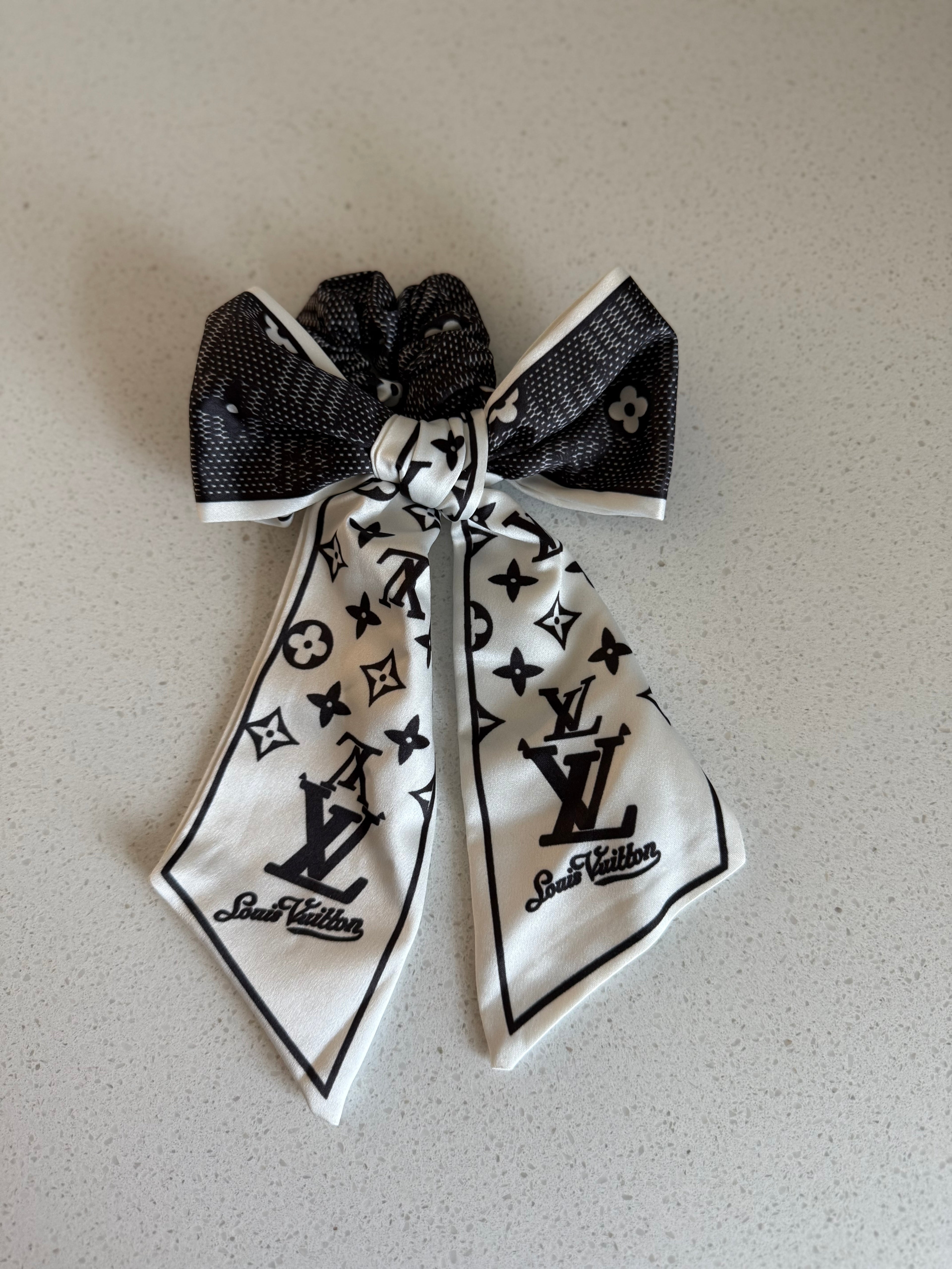 Bow Scrunchie