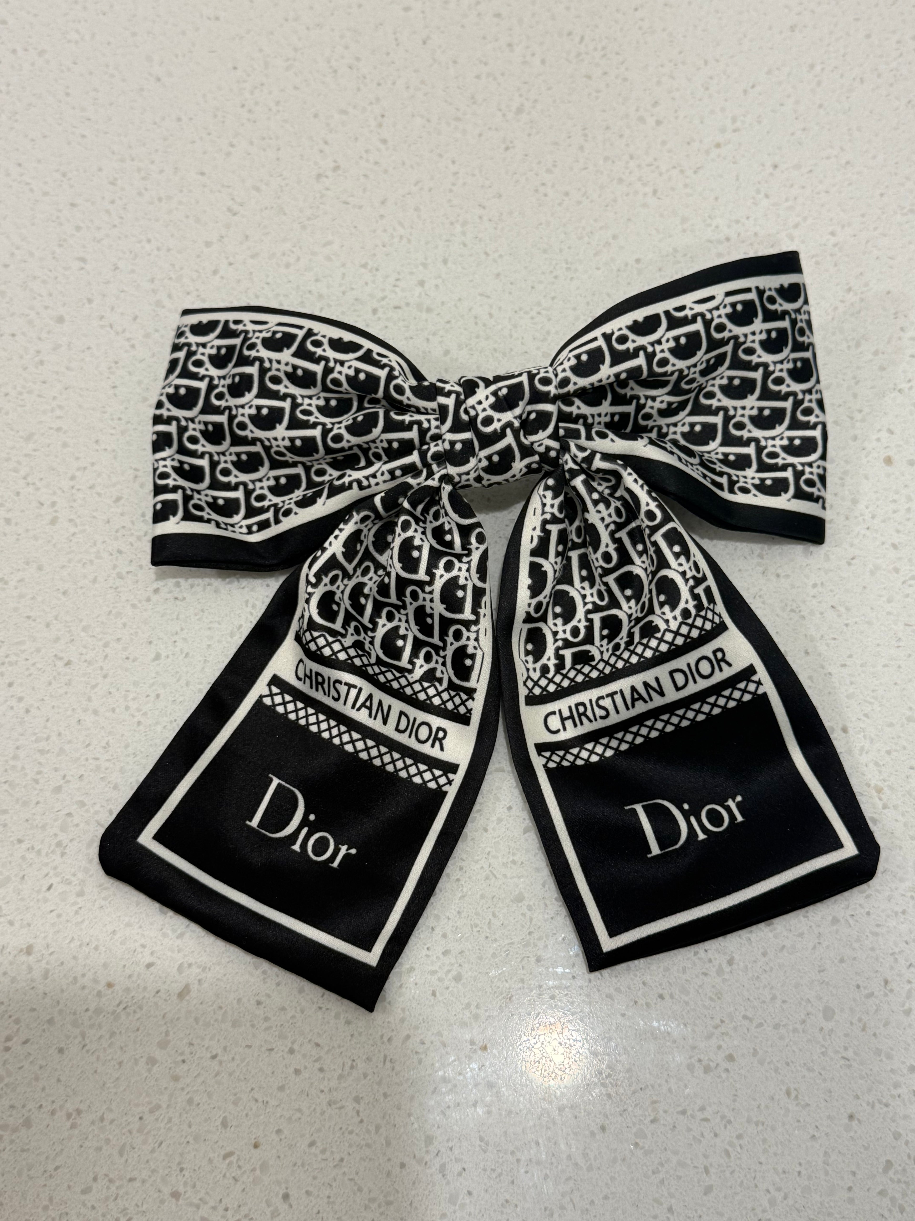 Large hair clips