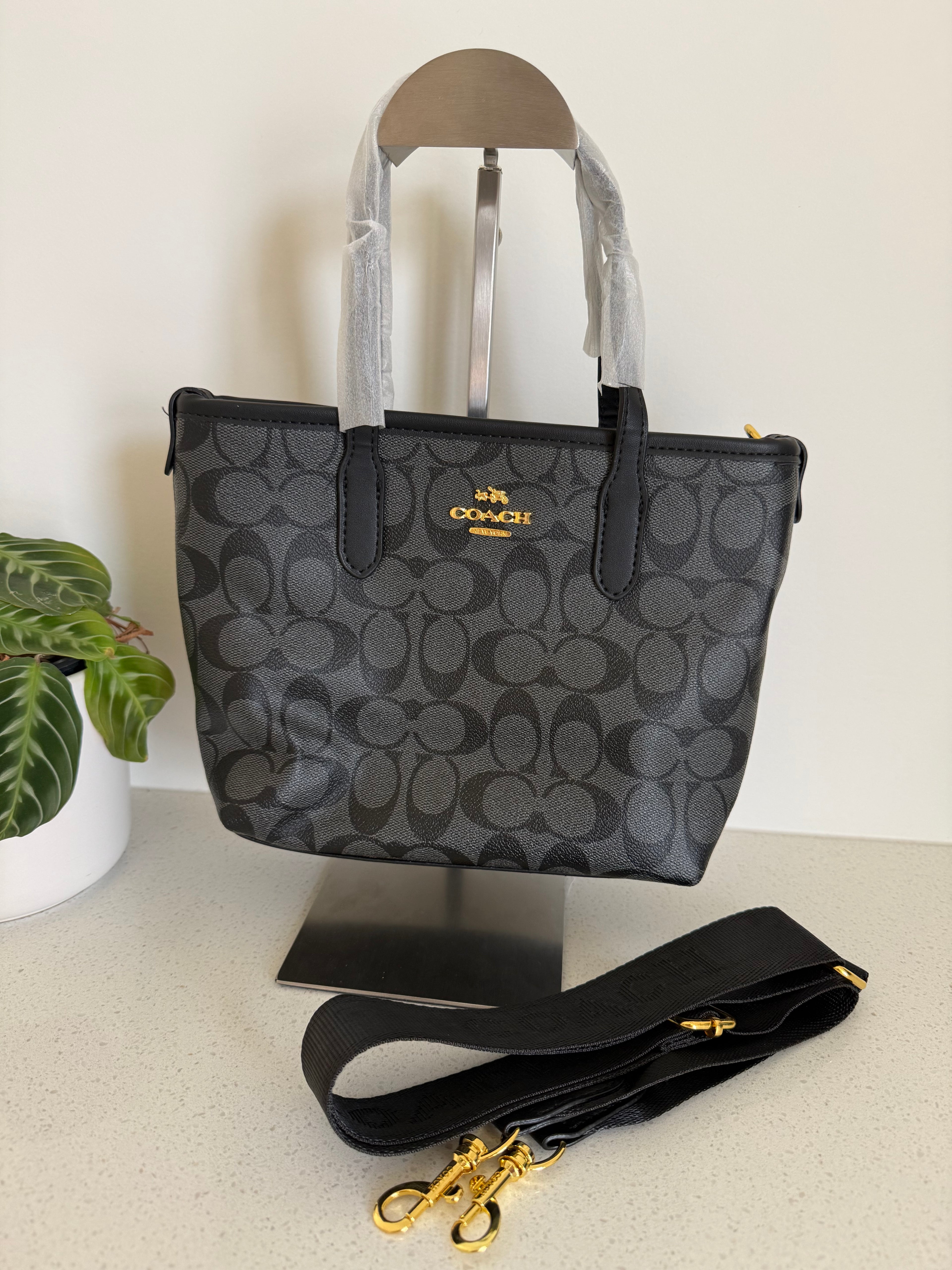 Black Small Sized Tote