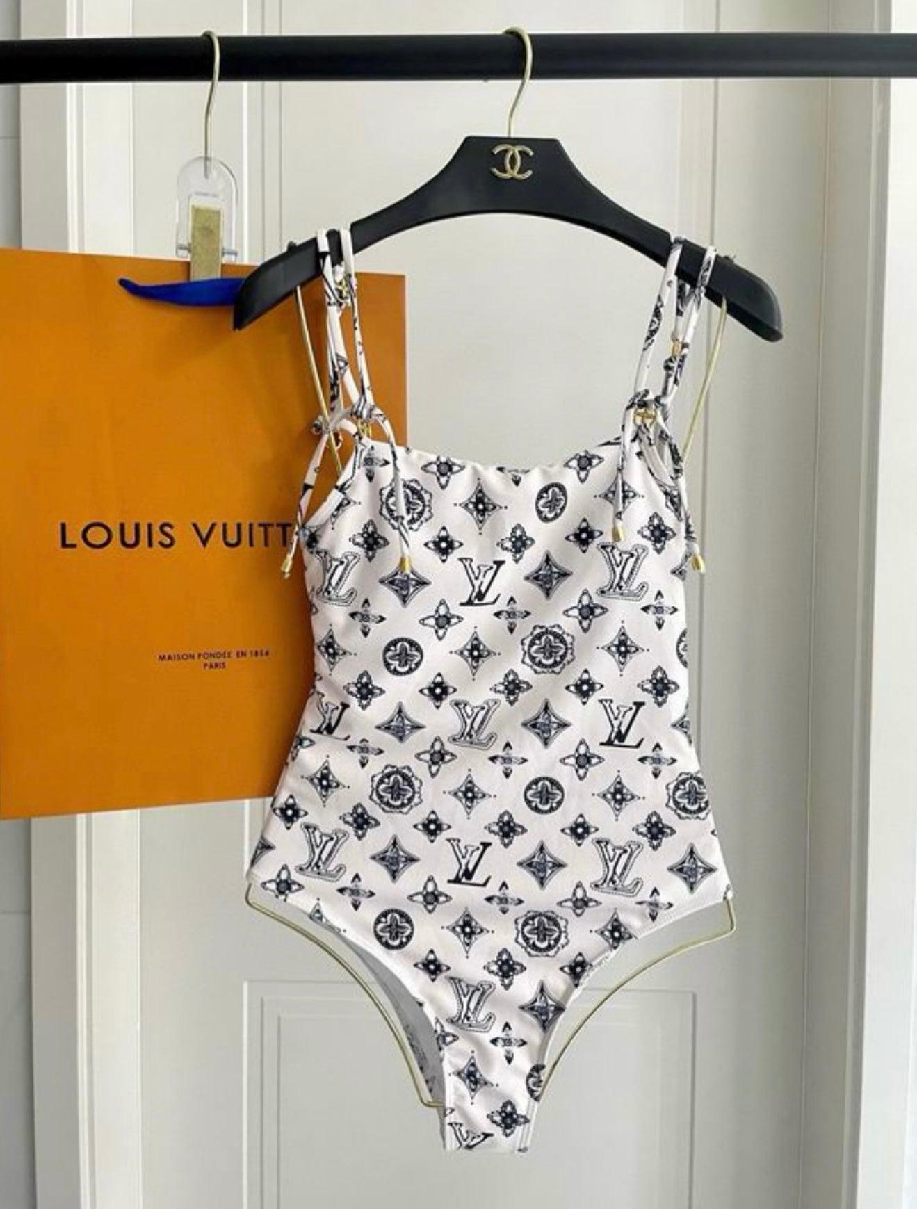 One Piece Swimsuit (Backless)