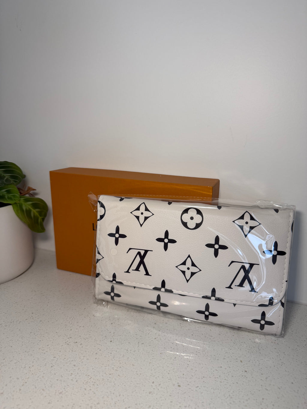 Lv makeup brush set