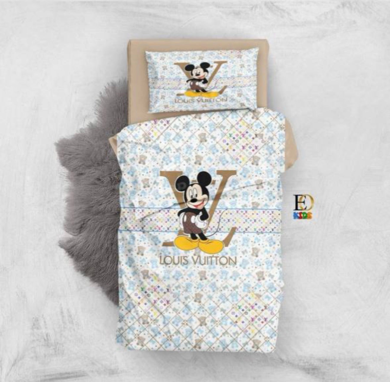 Kids cot/toddler bed sized lv duvet set