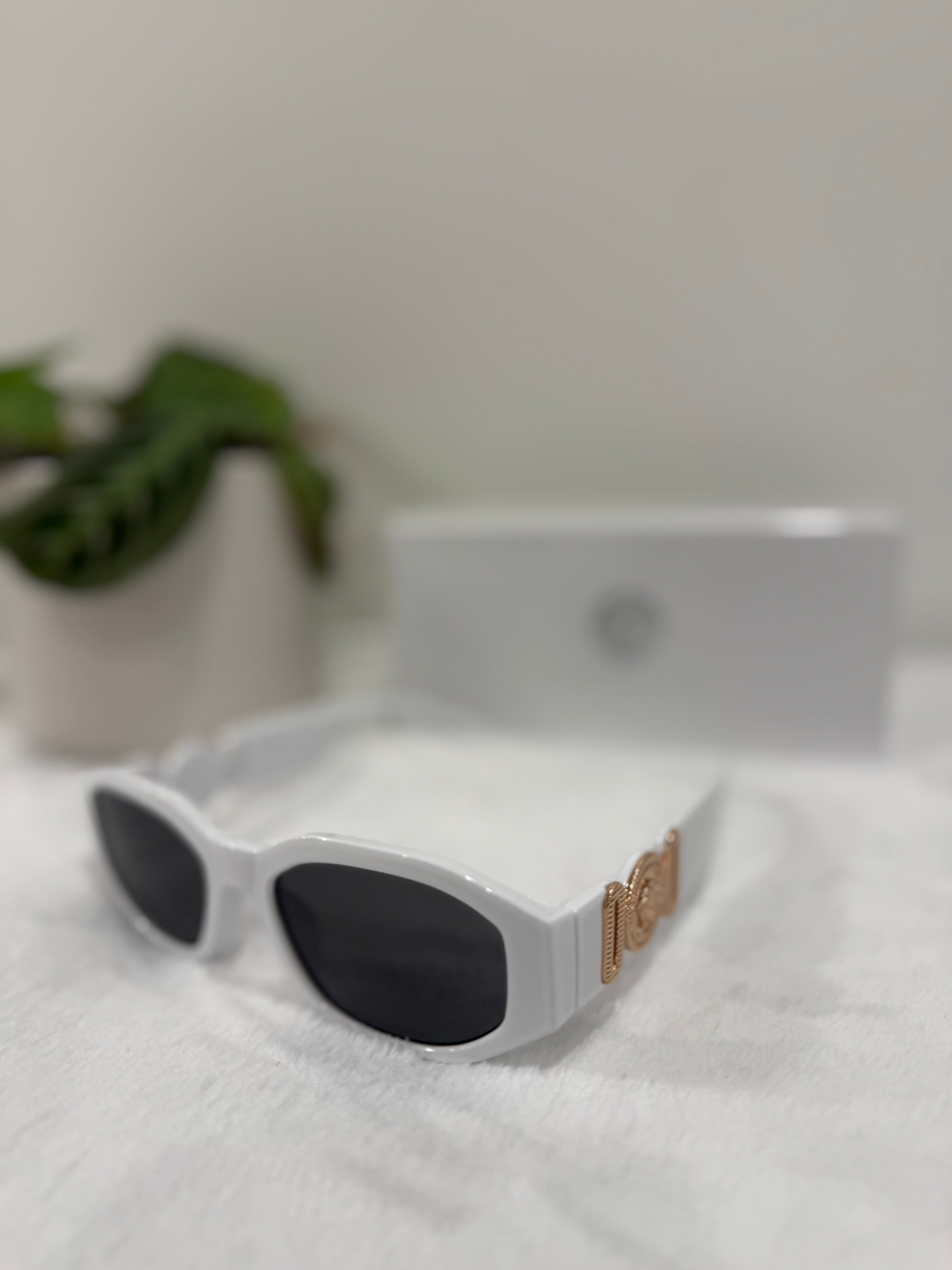 White V Glasses